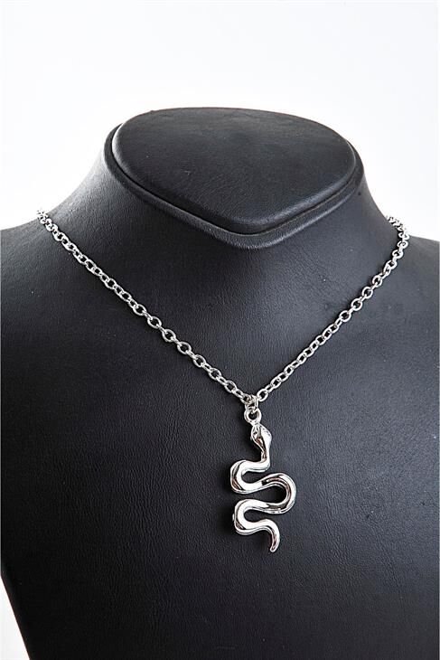 Kıvrımlı Yılan Tasarımlı Gümüş Kaplamalı Zincirli Kolye