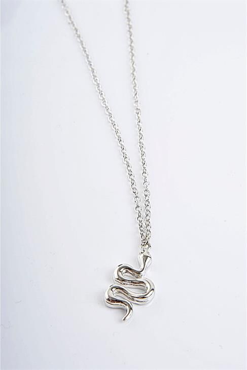 Kıvrımlı Yılan Tasarımlı Gümüş Kaplamalı Zincirli Kolye