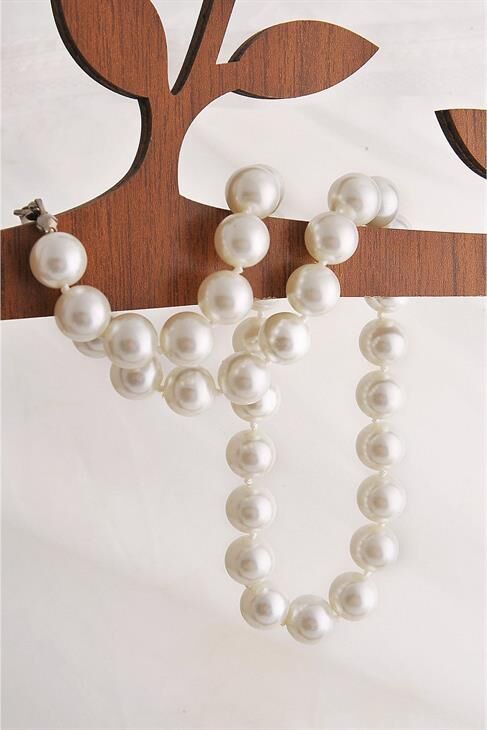 Beyaz Inci Taşlı Incili Kolye