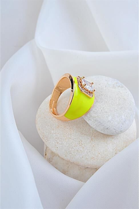 Zirkonium Taşlı Ayarlanabilir Sarı Renkli Ayarlanabilir Yüzük