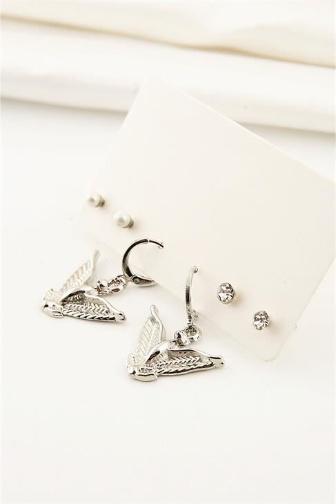 Melek Figürlü Gümüş Renkli Küpe