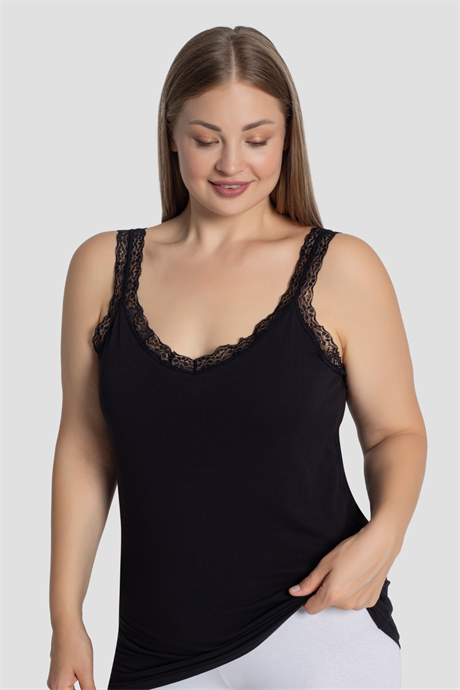 Kadın Siyah Yakası Dantelli Büyük Beden Atlet Pamuklu Esnek ve Rahat