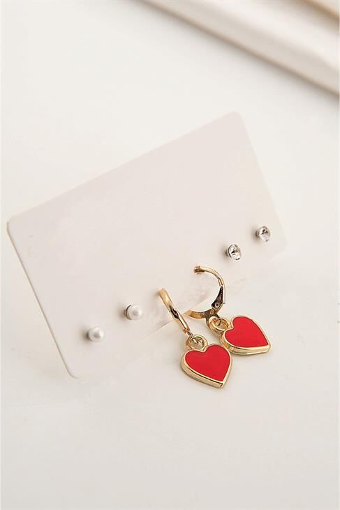 Kırmızı Renkli Kalp Tasarımlı Gold Kaplamalı Sallantılı Küpe