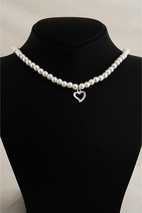 Kalp Tasarımlı Inci Boncuklu Incili Kolye