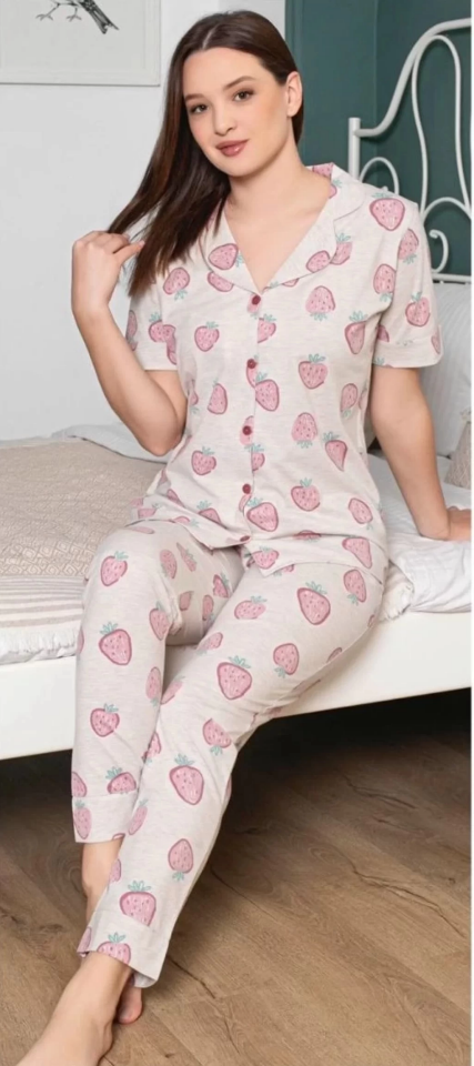 Freshness 100 Çilek Desenli Patlı Kısa Kol Pijama Takımı