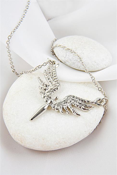 Kutulu Melek Tasarımlı Gümüş Kaplamalı Kolye