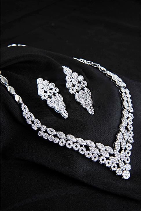 Özel Zirkonium Taşlı Gümüş Kaplamalı Kolye Küpe Abiye Takım Seti