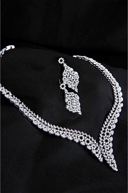 Özel Zirkonium Taşlı Gümüş Kaplamalı Kolye Küpe Abiye Takım Seti