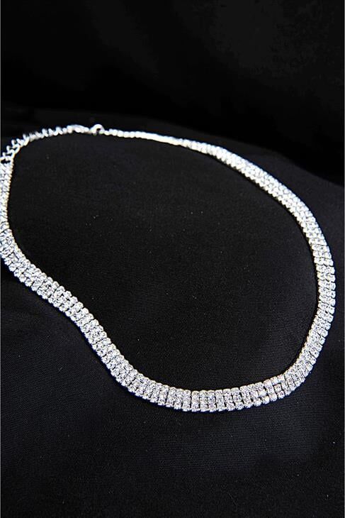 Parlak Stras Taşlı Gümüş Kaplamalı Kolye Küpe Abiye Takım Seti