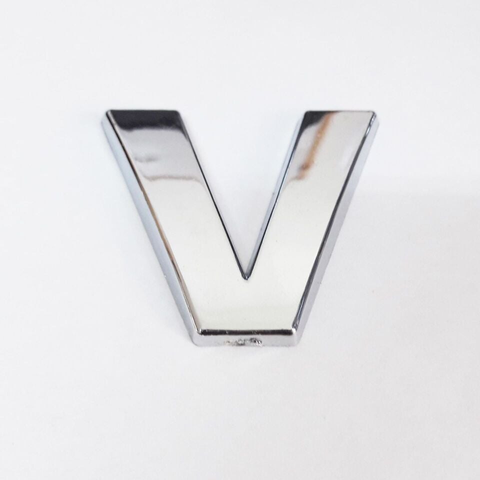 Cemax V Harfi  3,75 Cm Krom Yapışkanlı