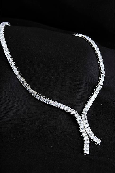 Özel Zirkonium Taşlı Gümüş Kaplamalı Kolye Küpe Abiye Takım Seti