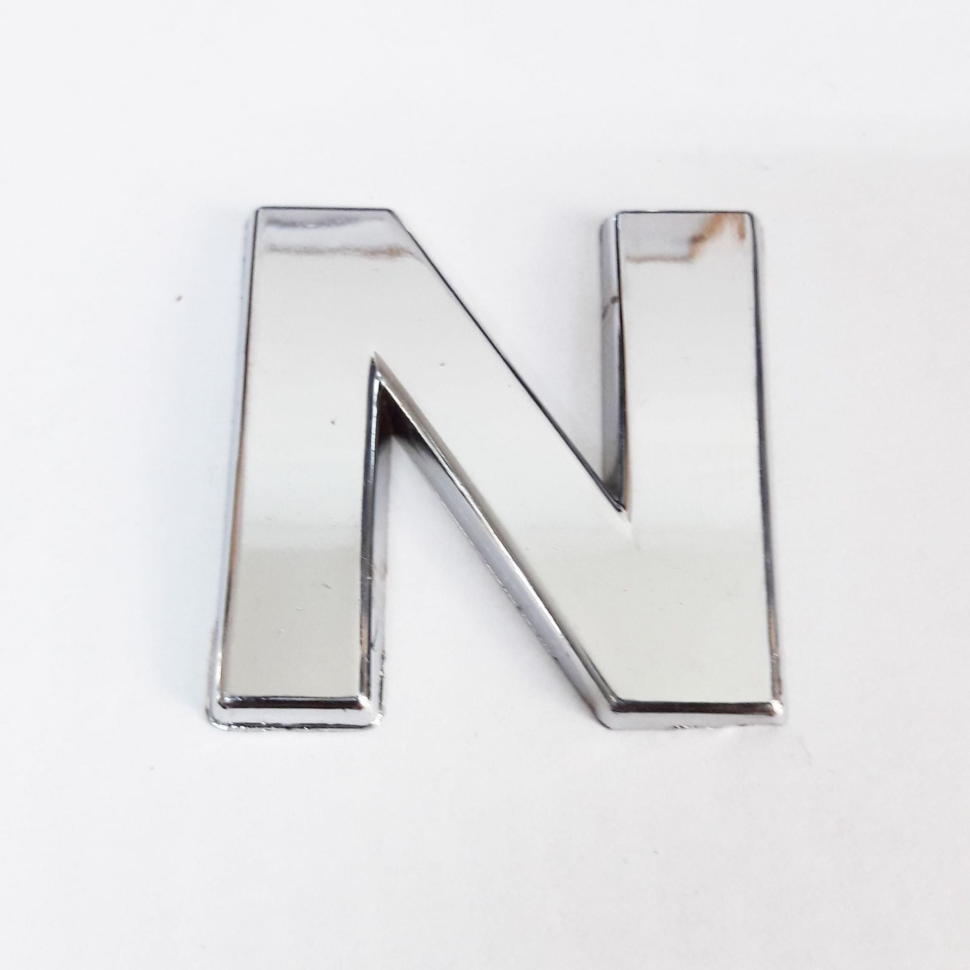 Cemax N Harfi  3,75 Cm Krom Yapışkanlı