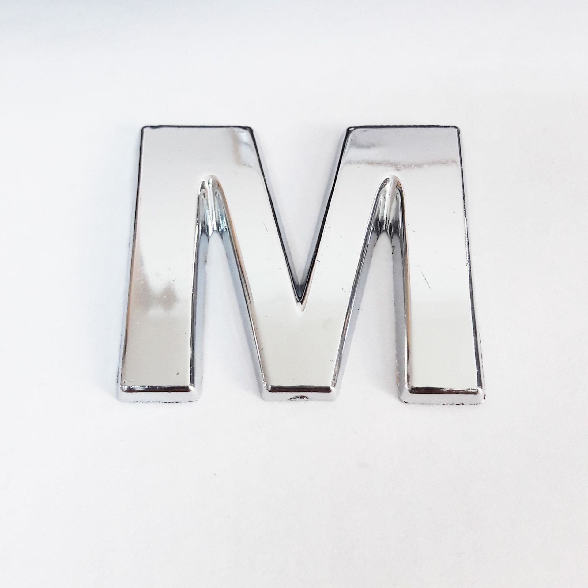 Cemax M Harfi  3,75 Cm Krom Yapışkanlı