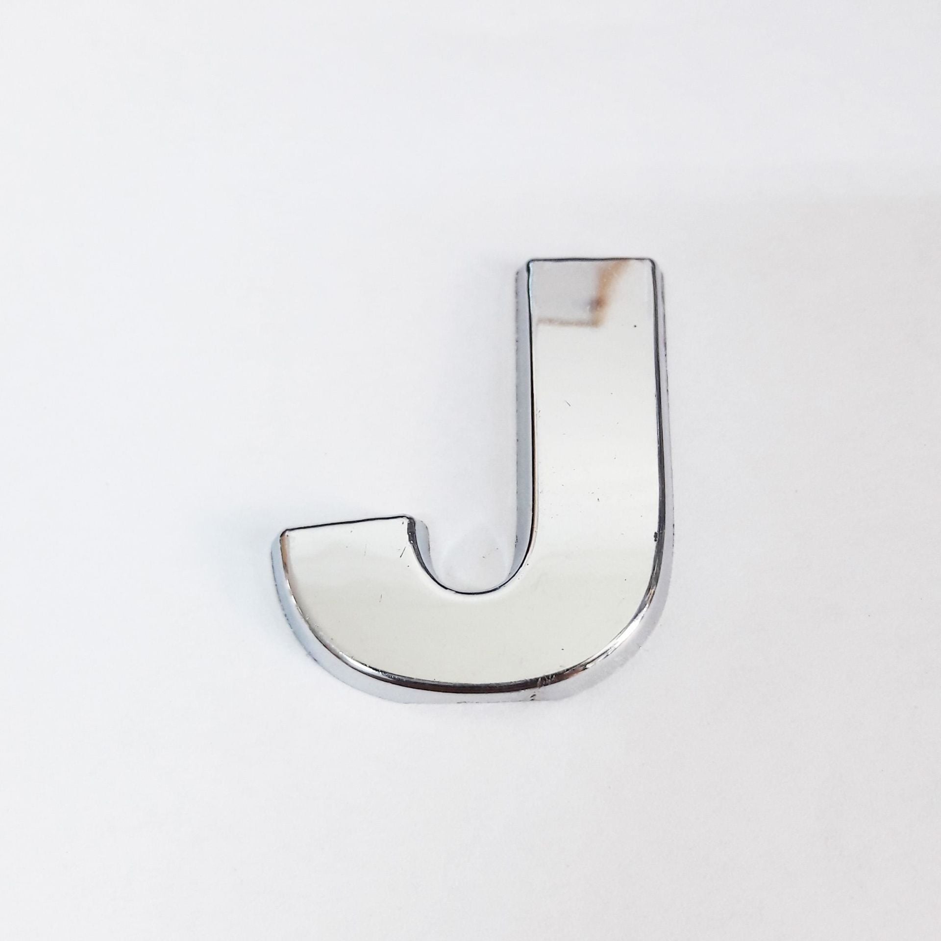 Cemax J Harfi  3,75 Cm Krom Yapışkanlı