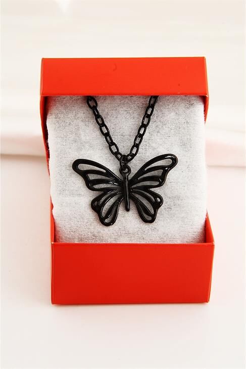 Kutulu Kelebek Tasarımlı Siyah Renkli Zincirli Kolye