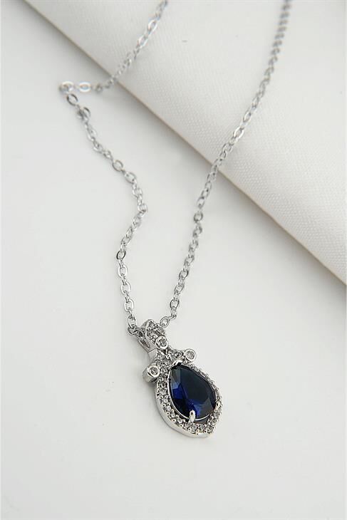 Kutulu Lacivert Damla Zirkon Taşlı Tasarımlı Gümüş Renkli Zirkon Taşlı Kolye