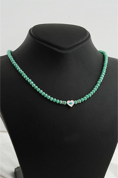 Kalp Tasarımlı Nazar Figürlü Boncuklu Kolye