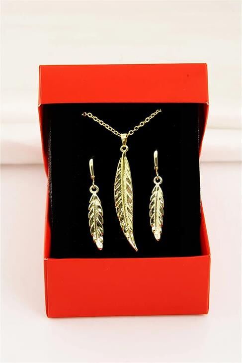 Yaprak Tasarımlı Gold Renkli Kolye Küpe Takımı