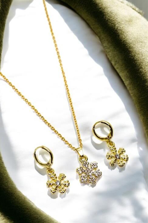 Kar Tanesi Tasarımlı Kolye Küpe Takım Seti