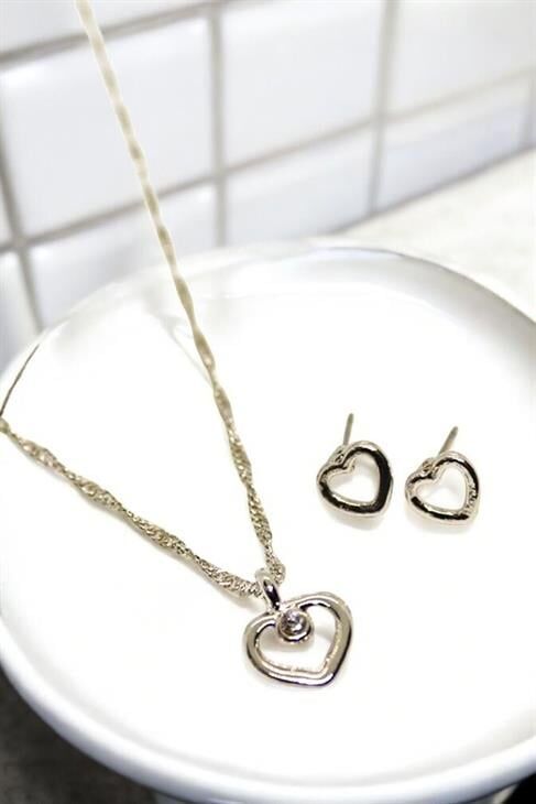 Kalp Tasarımlı Kolye Küpe Takım