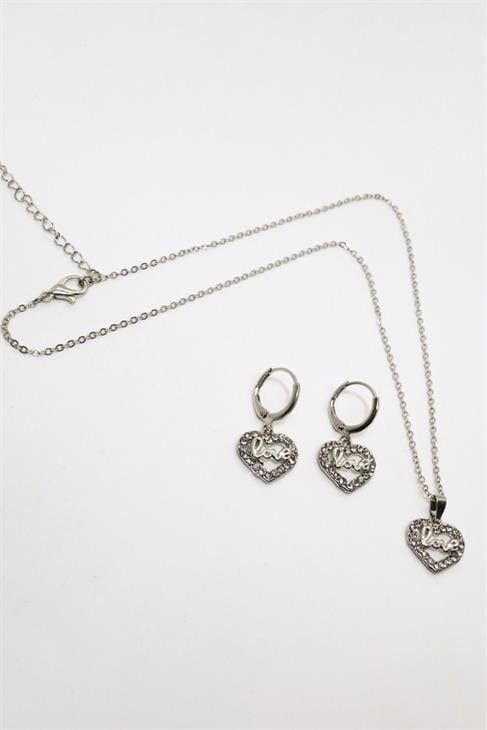 Kalp Tasarımlı Love Yazılı Gümüş Renkli Taşlı Kolye Küpe Takım
