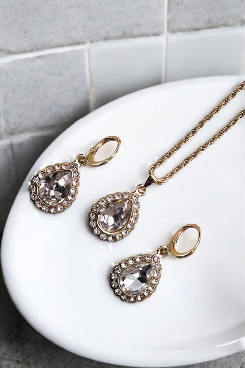 Damla Tasarımlı Zirkon Taşlı Kolye Küpe Takı Seti