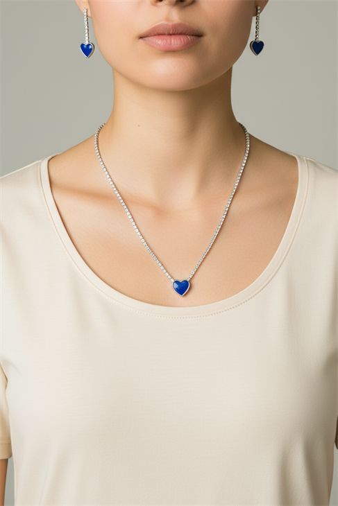 ÖZEL TASARIMLI STRAS TAŞLI KALP DESENLİ GÜMÜŞ KAPLAMALI SU YOLU KOLYE KÜPE SET