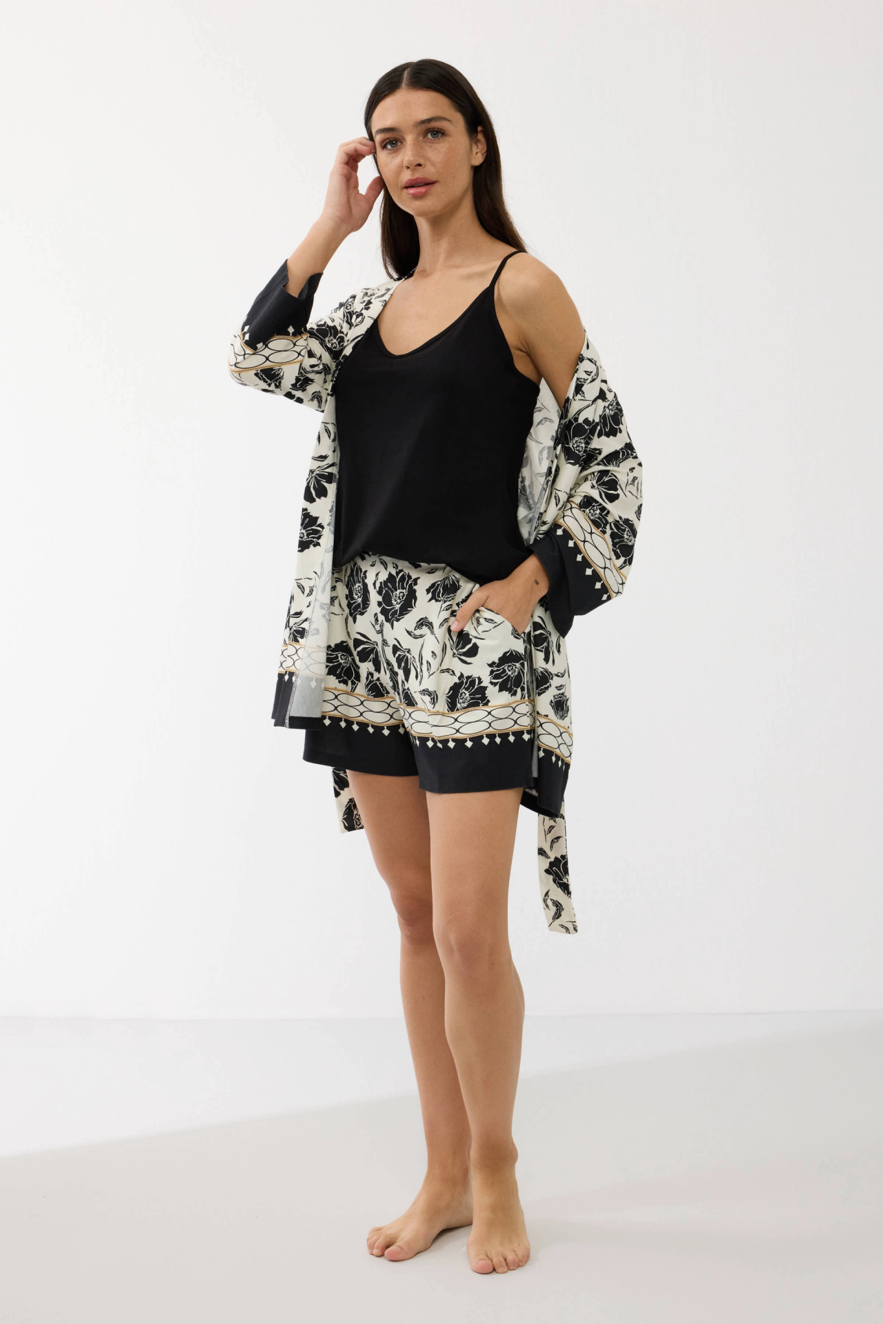 Anıl 11710  Kadın Sabahlıklı Şort Takım